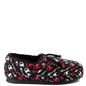 champion universal slippers